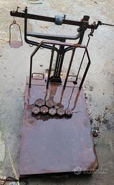 Bilancia Bascula in Ferro con pesi originali