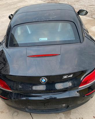 BMW Z4 E89 m-sport per ricambi (2a)