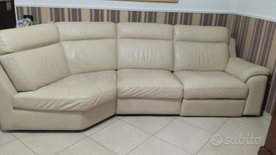 Divano chateau d’ax in pelle