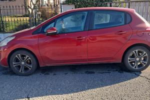 Peugeot 208 5p 1.4 hdi 8v Allure