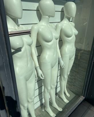 Manichini donna
