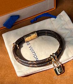 Classic braccialetti di pelle di vitello marroni.