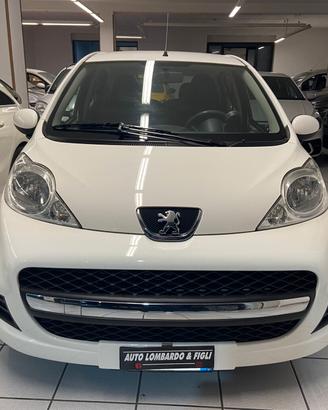 Peugeot 107 1.0 68CV 5p. Sweet Years Automatica
