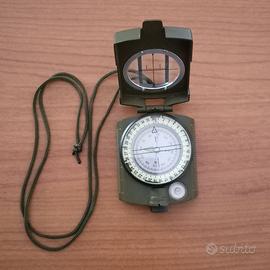 Bussola militare per campeggio ed escursionismo