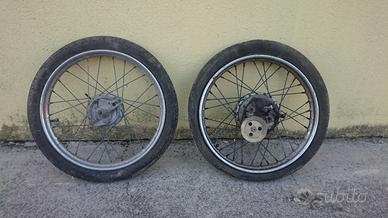 Coppia ruote Piaggio Bravo