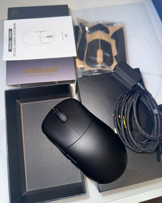 Mouse Gaming Ultraleggero Rawm ER21 Pro 8000hz