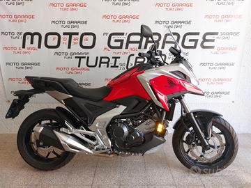Honda nc750x manuale del 2021 soli 2400 km