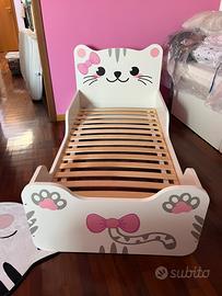 Lettino con sponde a forma di gatto per  bambini