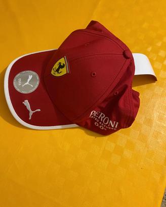 Cappello Ferrari Puma rosso