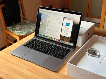 Macbook Air 13" CONSEGNA DOMIC. 256GB/8GB + OFFICE