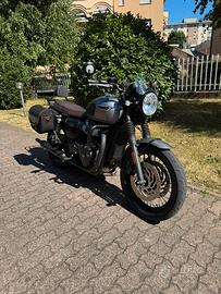Triumph Bonneville T120 Black immacolata