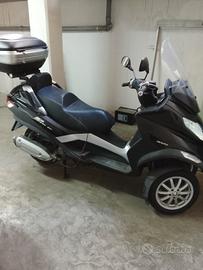 Piaggio MP3 Touring 3 Ruote 
