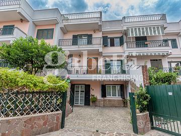 Villa a schiera Villaricca [QV723VRG]
