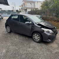 Toyota Yaris cambio automatico 2014