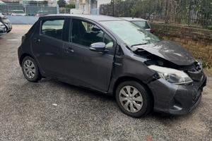 Toyota Yaris cambio automatico 2014