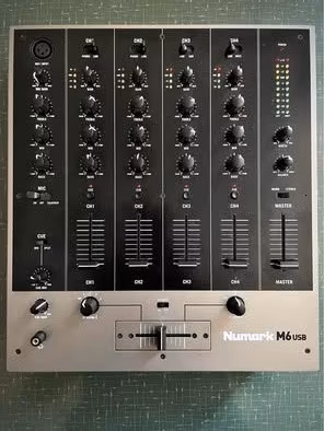 MIXER NUMARK M6 USB