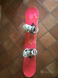 Tavola da snowboard da donna con attacchi