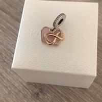 PANDORA Charm pendente Cuore Infinito scintillante