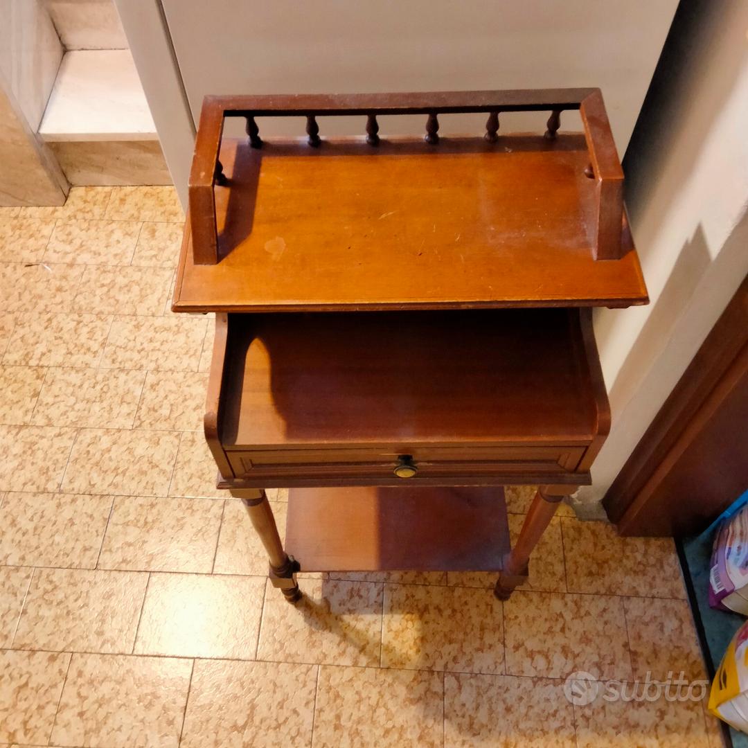 Tavolino piccolo scrittoio in teak – Pianeta India