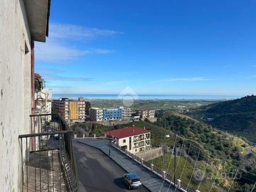 4 LOCALI A CORIGLIANO-ROSSANO