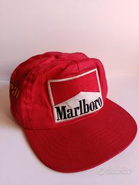 Cappellino Vintage Ferrari × Marlboro – F1