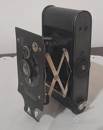 Macchina fotografica Piccolette 1919.