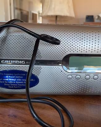 Radiosveglia Grundig