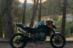 Ktm Duke 890