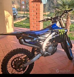 Yamaha Monster Energy YZ250 4T