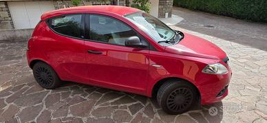 LANCIA Y10 cilindrata 1242 benzina