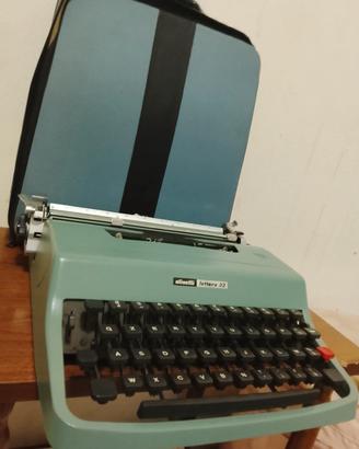macchina da scrivere Olivetti lettera 32 Tradate 
