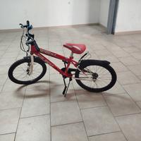 Bici the best. colore rosso. per ragazzi