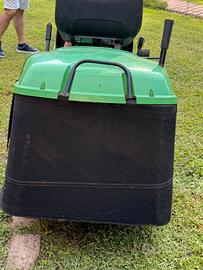 Trattorino tagliaerba