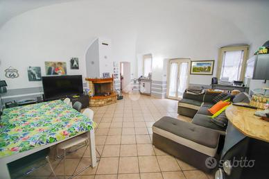 CASA SEMINDIPENDENTE A RIVAROSSA