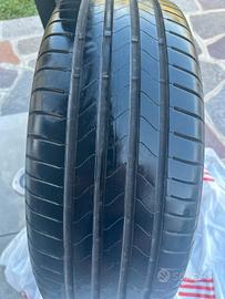 Gomme estive 215/60/16