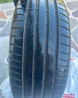 Gomme estive 215/60/16