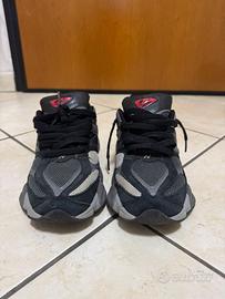 NEW BALANCE 9060 - TG 41,5 - NERO/GRIGIO - NO BOX