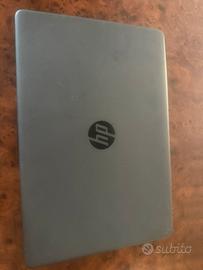 Computer hp usato solo una volta
