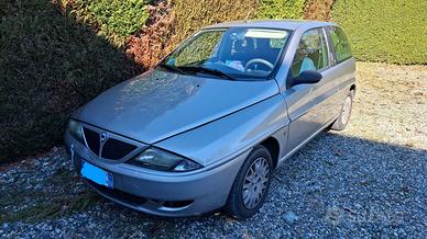 Lancia Y 1.2 elefantino blu