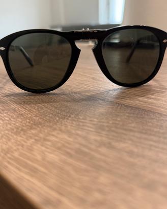 Occhiali da uomo  Persol 714 con lenti polarizzate