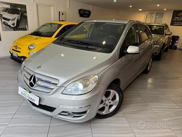 Mercedes-benz B 180 ANNO 2011 neopatentati