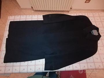 Cappotto in cachemire e lana.