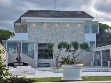 Villa indipendente con piscina