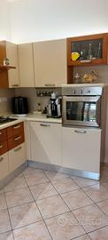 Veneta cucina con elettrodomestici