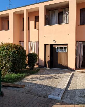 Villetta a schiera -san benedetto po