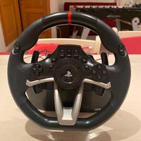 Volante HORI per PS4 e PS5