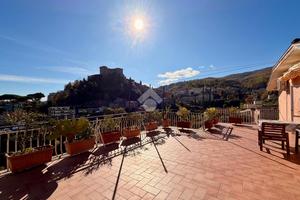 4 LOCALI A SORIANO NEL CIMINO