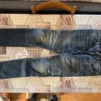 Pantaloni da moto in jeans con protezioni
