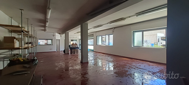 Locale uso magazzino,deposito