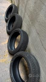 4 Gomme termiche 215 45 18 93v goodyear